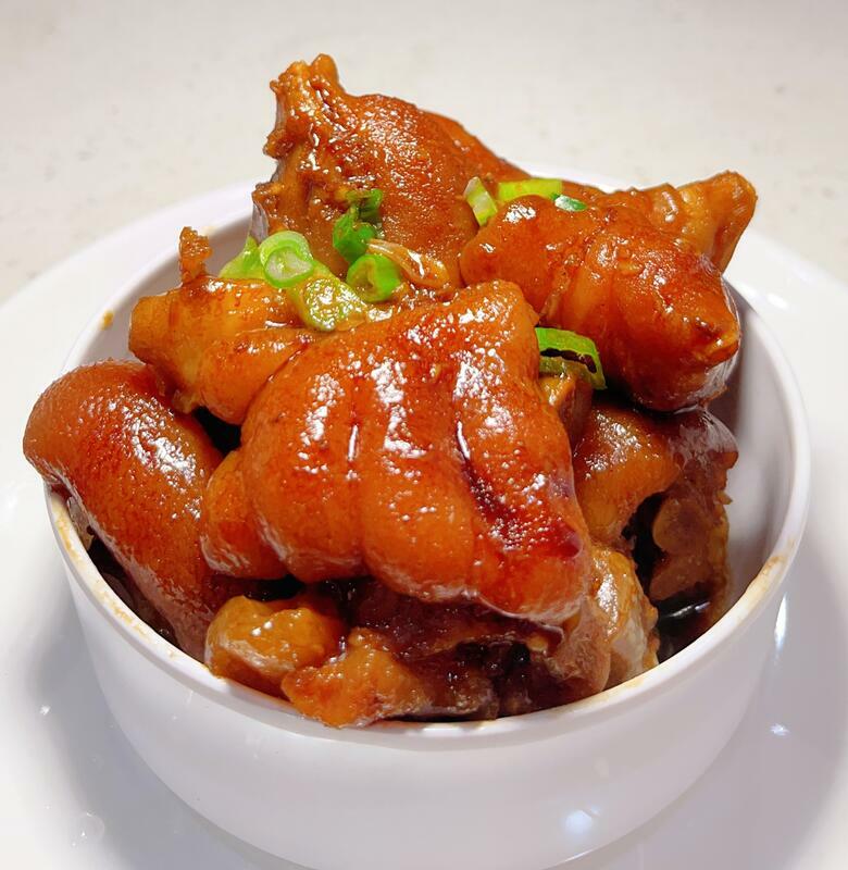 Braised Pork Knuckles In Longjia