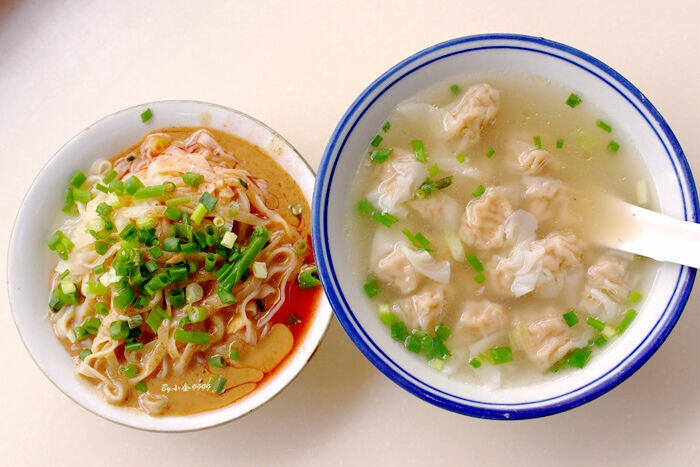 Flattened Pork Mix Noodle Combo